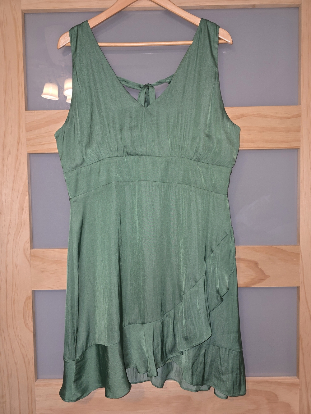 Sleeveless Green Tie-Back Ruffle Mini Dress
